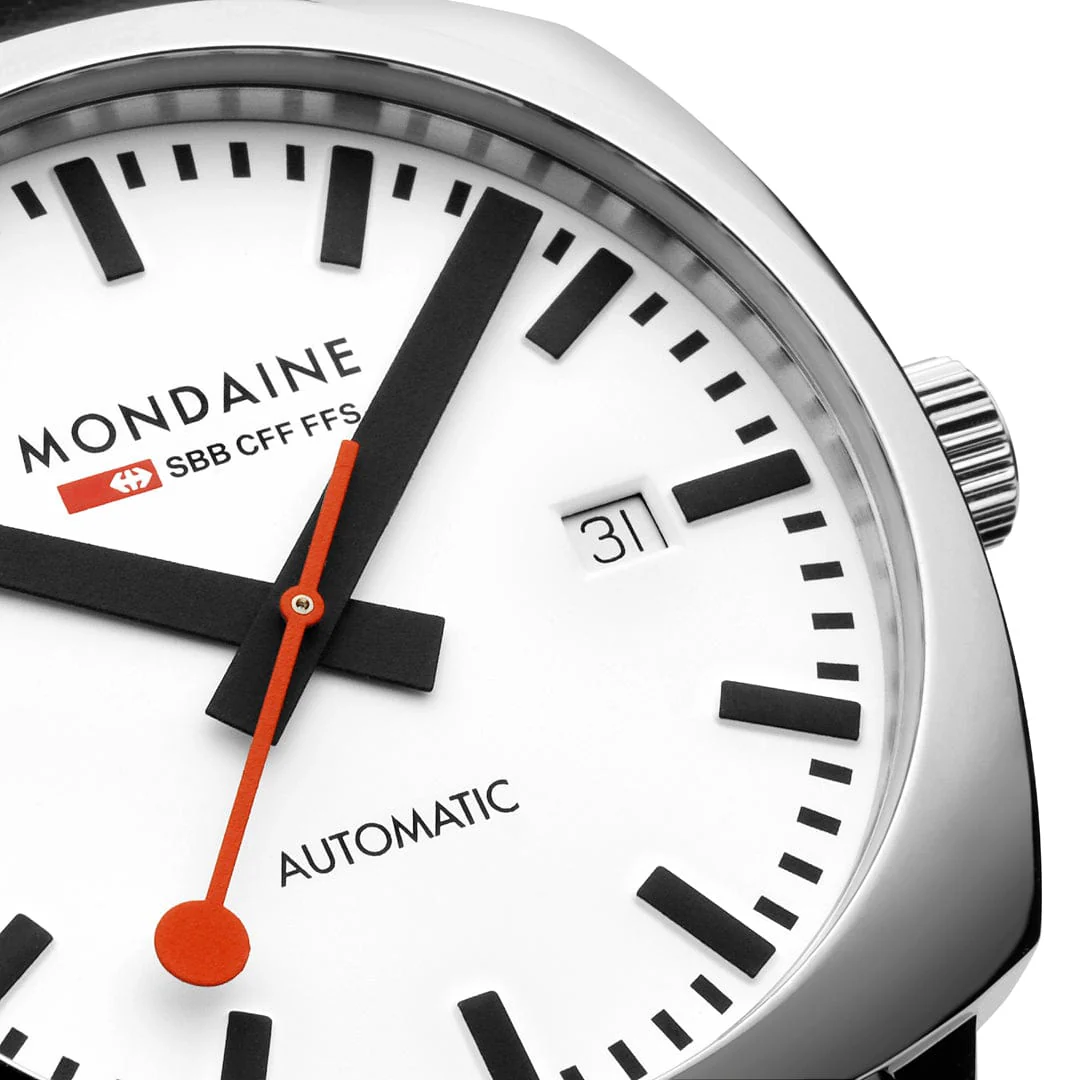 Cushion Automatic, 39 mm, Black Vegan Leather - Image 7