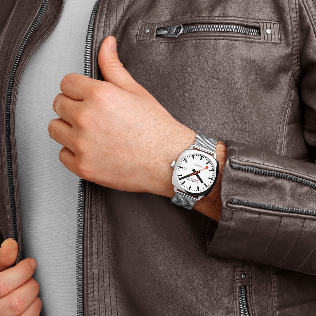 Cushion Automatic, 39 mm, Stainless Steel Mesh - Image 3